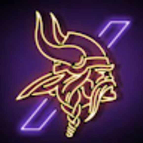 Meet your Posher, Carson - Picture 1 of 1